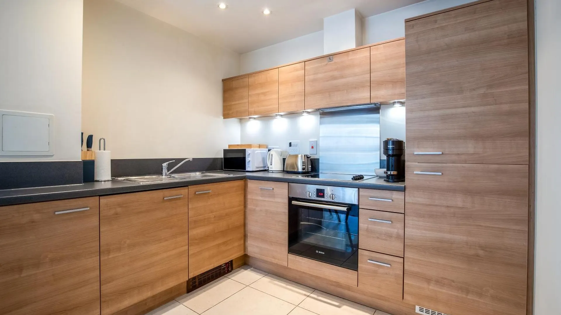 Apartment Londwell, City & Limehouse Balcony Flat - Skyline Views London